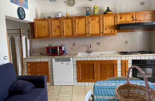 Porto Palo Apartment | Pet-Friendly Apartment 'Terrazza sul Mare' with Sea View and Garden