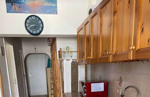 Porto Palo Apartment | Pet-Friendly Apartment 'Terrazza sul Mare' with Sea View and Garden