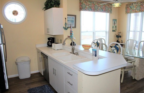 Manteo Condo | Pet Friendly at Pirate's Cove - Buccaneer Village 1114