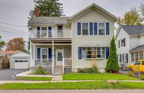 Auburn Apartment | Pet-Friendly Auburn Apartment with Balcony!