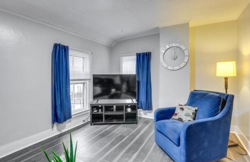 Auburn Apartment | Pet-Friendly Auburn Apartment with Balcony!