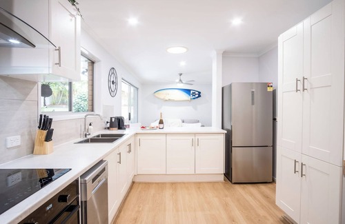 Battery Hill House | Pet Friendly Battery Hill Home away from Home