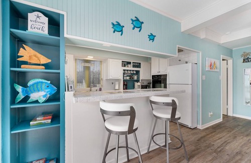 Fulton House | Pet-Friendly Beach Bungalow with Heated Pool & Outdoor Entertainment -Sleeps 10!