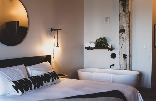 Astoria Hotel | Pet-friendly, Buoy Suite at Bowline Hotel