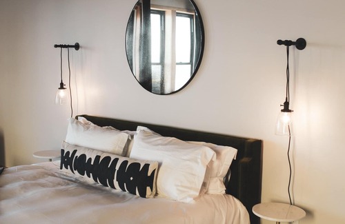Astoria Hotel | Pet-friendly, Buoy Suite at Bowline Hotel