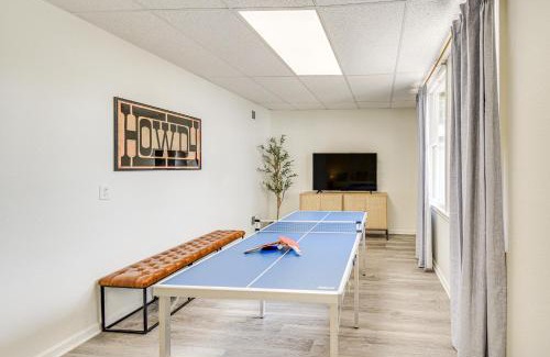 Buxton House | Pet-Friendly Buxton Home with Balcony, 2 Mi to Beach