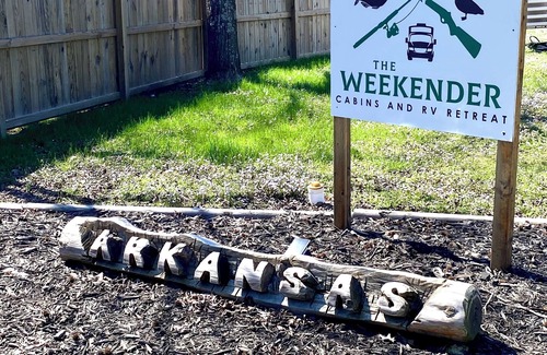 Plainview Cabin | Pet friendly cabin in quiet Plainview with WiFi, AC