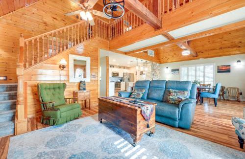 Canyon Lake House | Pet-Friendly Canyon Lake Cabin, 1 Mi to Water!