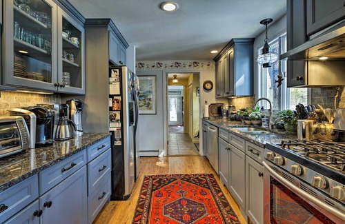 Eastham Cottage | Pet-friendly Cape Cod Home w/ Deck 2 Mi to Beaches