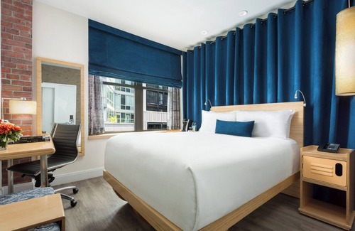 Central Park West Hotel | Pet-friendly, City View King Room, Arthouse Hotel New York City