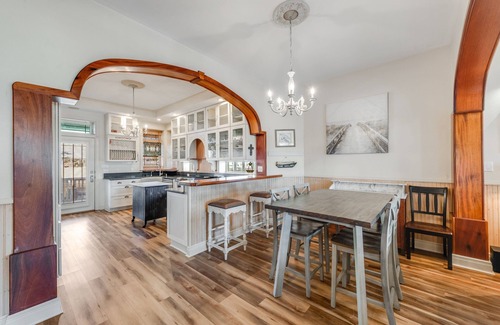 Port Aransas House | Pet Friendly, Close to the Beach, Golf Cart Access