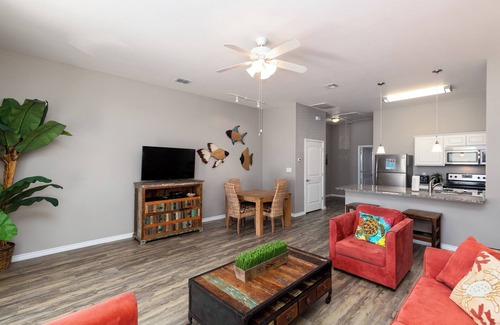 Corpus Christi House | Pet-Friendly Coastal Escape with Two Heated Pools & Close to the Beach