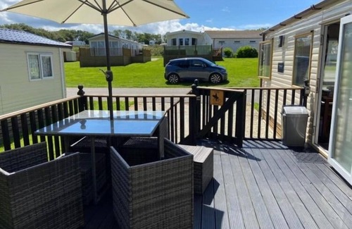 Newquay Ski Chalet | Pet Friendly Coastal Chalet Retreat in Newquay