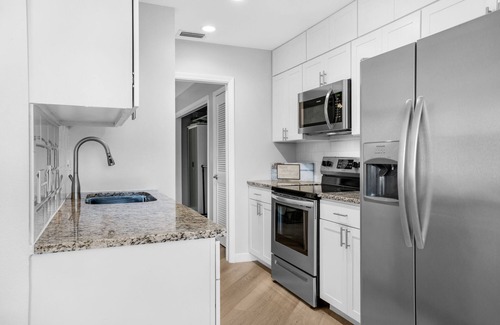 Miramar Beach Cottage | Pet Friendly Condo-Comm Pool-Short Walk 2 Beach