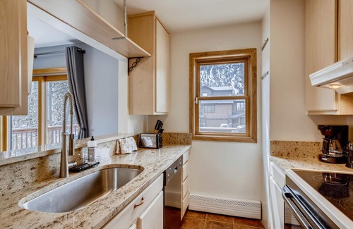 Frisco Condo | PET FRIENDLY Condo close to Main Street in Frisco!