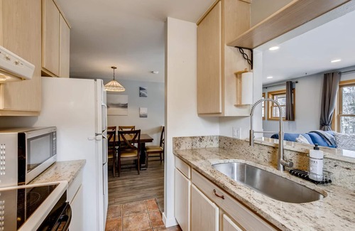 Frisco Condo | PET FRIENDLY Condo close to Main Street in Frisco!
