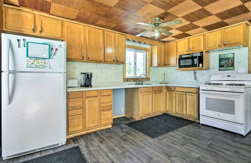 Crandon Cottage | Pet-friendly Crandon Vacation Rental Near Raceway!