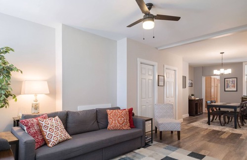South Side Flats House | Pet Friendly Crash Pad off Carson