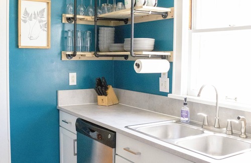 Ironton House | Pet-Friendly Downtown Ironton minutes away Elephant Rocks, Johnson Shut-ins