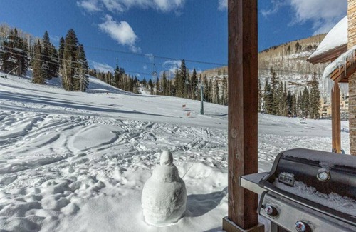 Purgatory House | Pet Friendly Elkpoint Townhome - Ski in/Ski Out - Best Location - Arcade Game