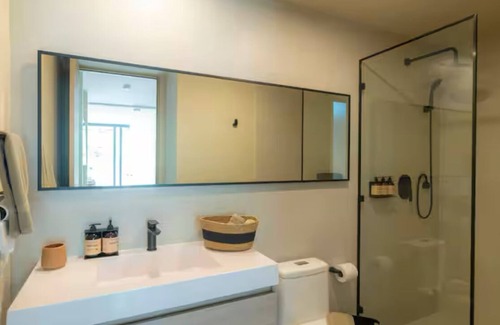 Santa Ana Apartment | Pet Friendly, garden and washing machine