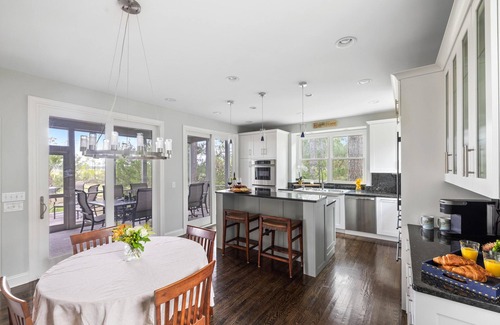 Vanderhorst Plantation House | Pet Friendly! Great home! 37 Marsh Edge Lane- Gorgeous Marsh, Views!
