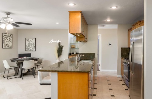 Tempe House | Pet Friendly, Heated pool $, BBQ, Poker Table
