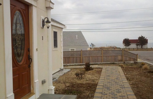 West Hyannisport Cottage | Pet friendly home across beach. Enjoy all the Cape has to offer!