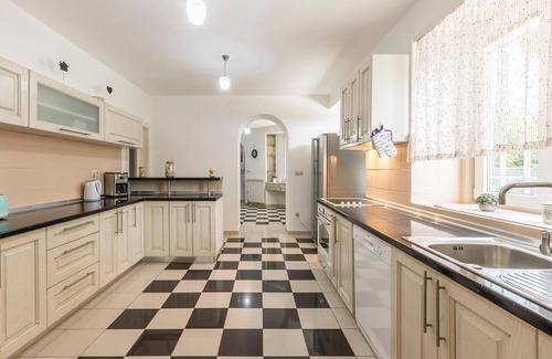 Imotski House | Pet friendly home in Vinjani Donji