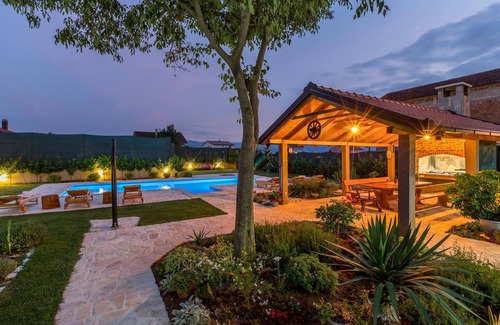 Imotski House | Pet friendly home in Vinjani Donji