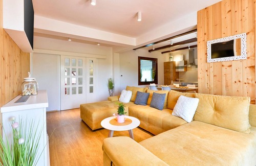 Veliko Trgovisce House | Pet friendly home in Mrzlo Polje