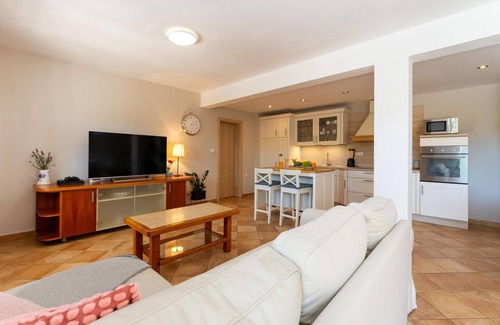 Zaton Obrovacki House | Pet friendly home in Obrovac with WiFi