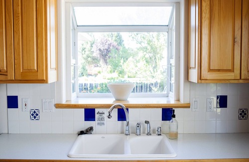 Baker City House | Pet-Friendly Home W/Fenced Backyard Near the Heart of Downtown - Sleeps 6!