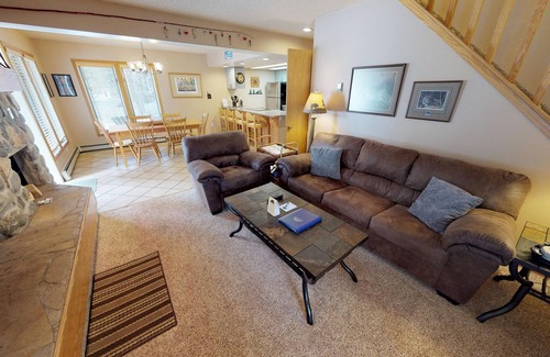 Frisco House | Pet Friendly on River! Pool, 2 Hot Tubs! Walk/Easy Drive to Shops, Dining