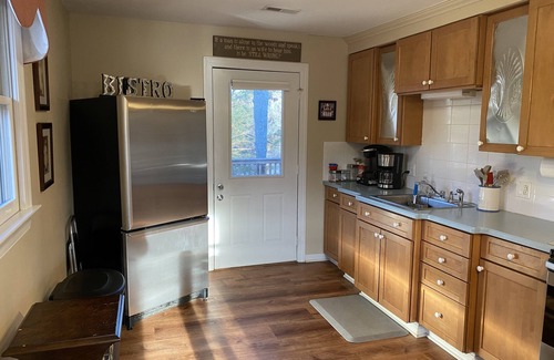 Townsend House | Pet Friendly, Quiet Neighborhood, Golf Course Views, Double Decks