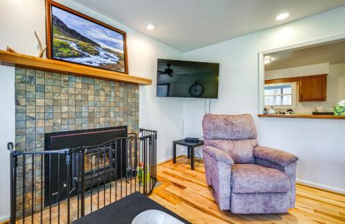 Roanoke House | Pet-Friendly Roanoke Home with Fire Pit and Grill!