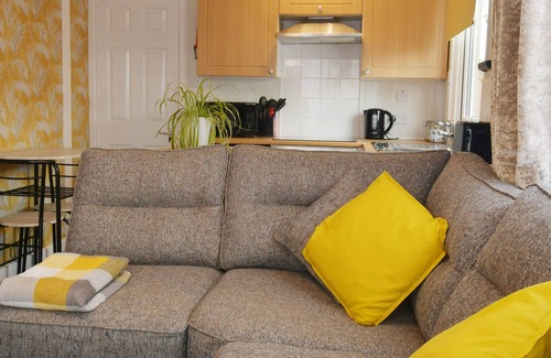Bridlington Ski Chalet | Pet friendly sleeps 3 Chalet Bridlington free elec