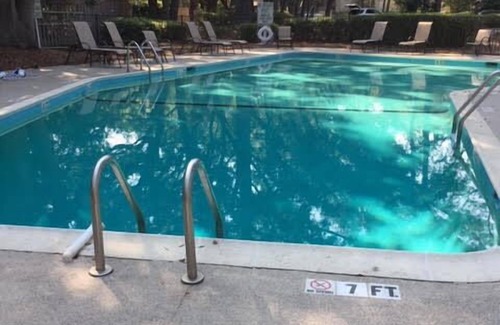 Folly Field Condo | PET FRIENDLY Stone's Throw Villa! Quick walk to beach!