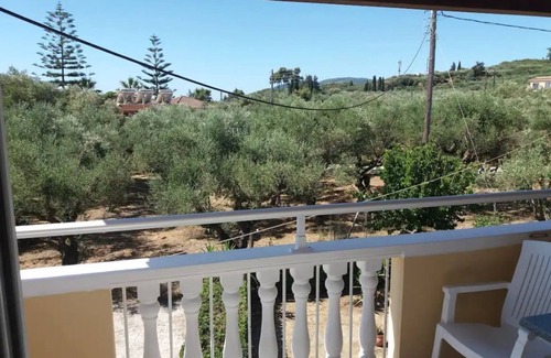 Agrilia Apartment | Pet-Friendly Studio Apartment Aquarius 3 with Balcony & Wi-Fi