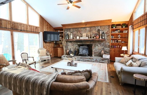 Campton House | Pet Friendly Waterville Estates Rental walking distance to Recreation Center with pools