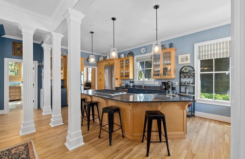 Isle of Palms House | Pet-Friendly Wild Dunes Stay – Pool Access + Porches & Classic Coastal Style