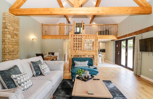 Bourton Cottage | Petals Patch