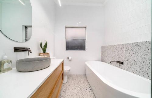 Wagga Wagga House | Peters Rest Central Wagga