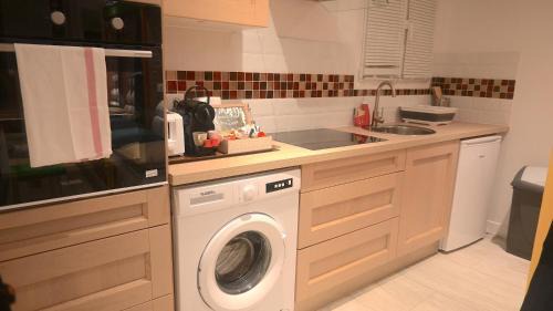 Villeneuve-sous-Dammartin Apartment | Petit Prince Proche Roissy CDG