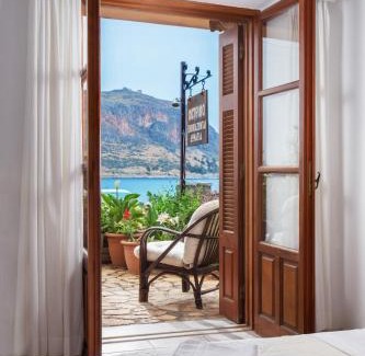 Monemvasia House | Petrino Guesthouse