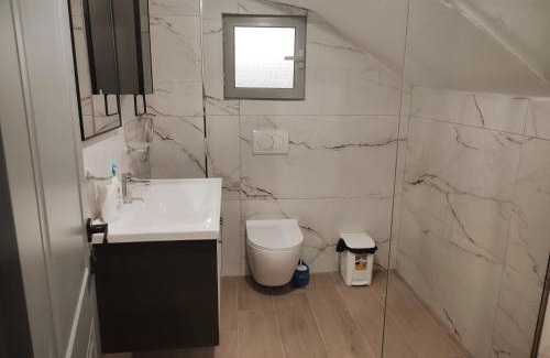 Himare Hotel | Petros rooms