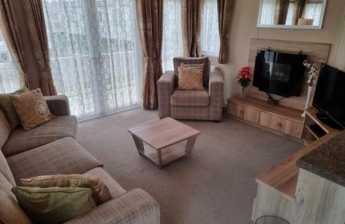 Chapel Saint Leonards Apartment | PG144 on the Golden Palm Chapel St Leonards 3 bed deluxe