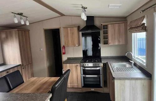 Chapel Saint Leonards Apartment | PG144 on the Golden Palm Chapel St Leonards 3 bed deluxe