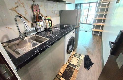Hoang Mai Apartment | Phòng 1 ngủ đầy đủ tiện nghi , thoáng mát, yên tĩnh ngõ 12 Đào tấn , 35 Phan kế Bính