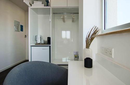 Acropolis Apartment | Phaedrus Living: Luxury Suite Nicosia 510